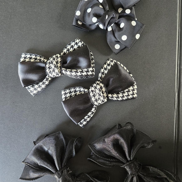 Accessories - Stylish Black and White Clip On Bows For Shoes.